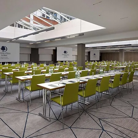 Doubletree By Hilton Schweizerhof Готель