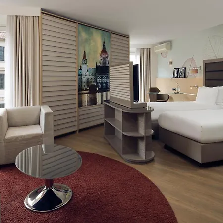 Doubletree By Hilton Schweizerhof Готель 4*