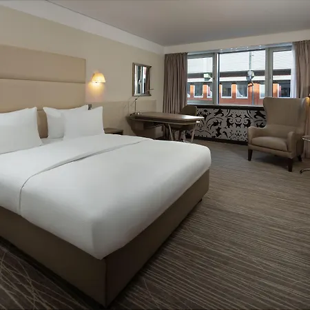Doubletree By Hilton Schweizerhof 4*