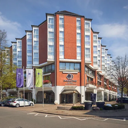 Doubletree By Hilton Schweizerhof מלון