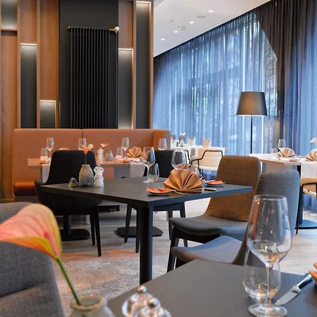 Doubletree By Hilton Schweizerhof 4* הנובר
