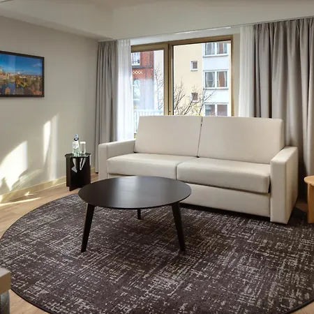 Doubletree By Hilton Schweizerhof מלון